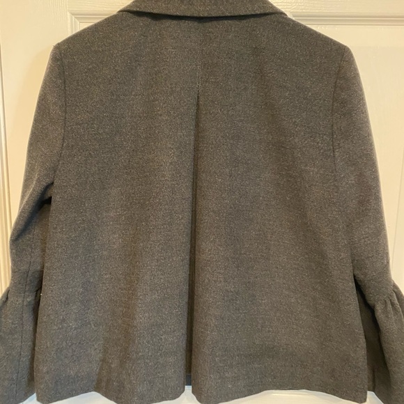Halogen Grey Bell Sleeve Ruffle Cuff Lined Blazer Jacket Women's Size Small - Picture 6 of 8